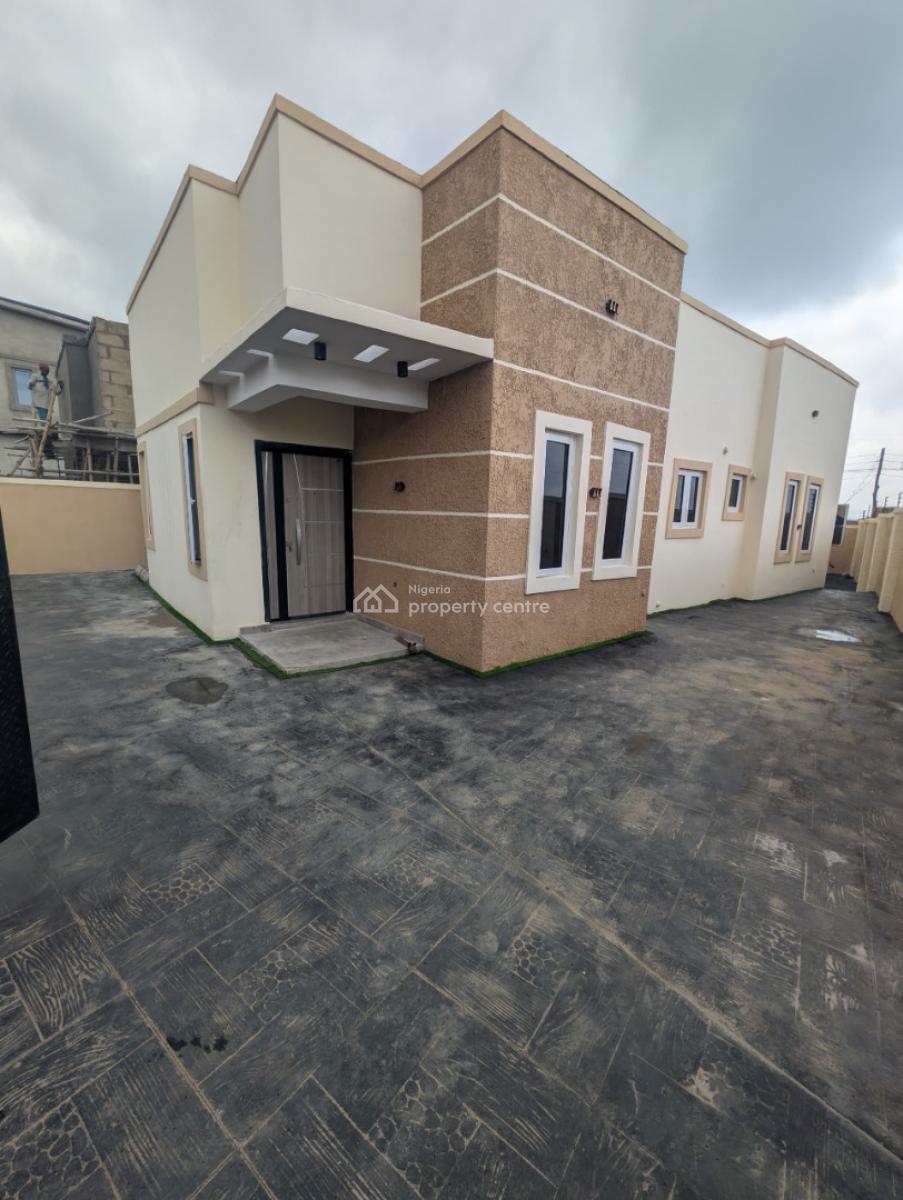 Premium 3bedrooms House + Bq at Obiwale Ologun Eru Eleyele Ibadan, Obiwale, Eleyele, Ibadan, Oyo, Detached Bungalow for Sale