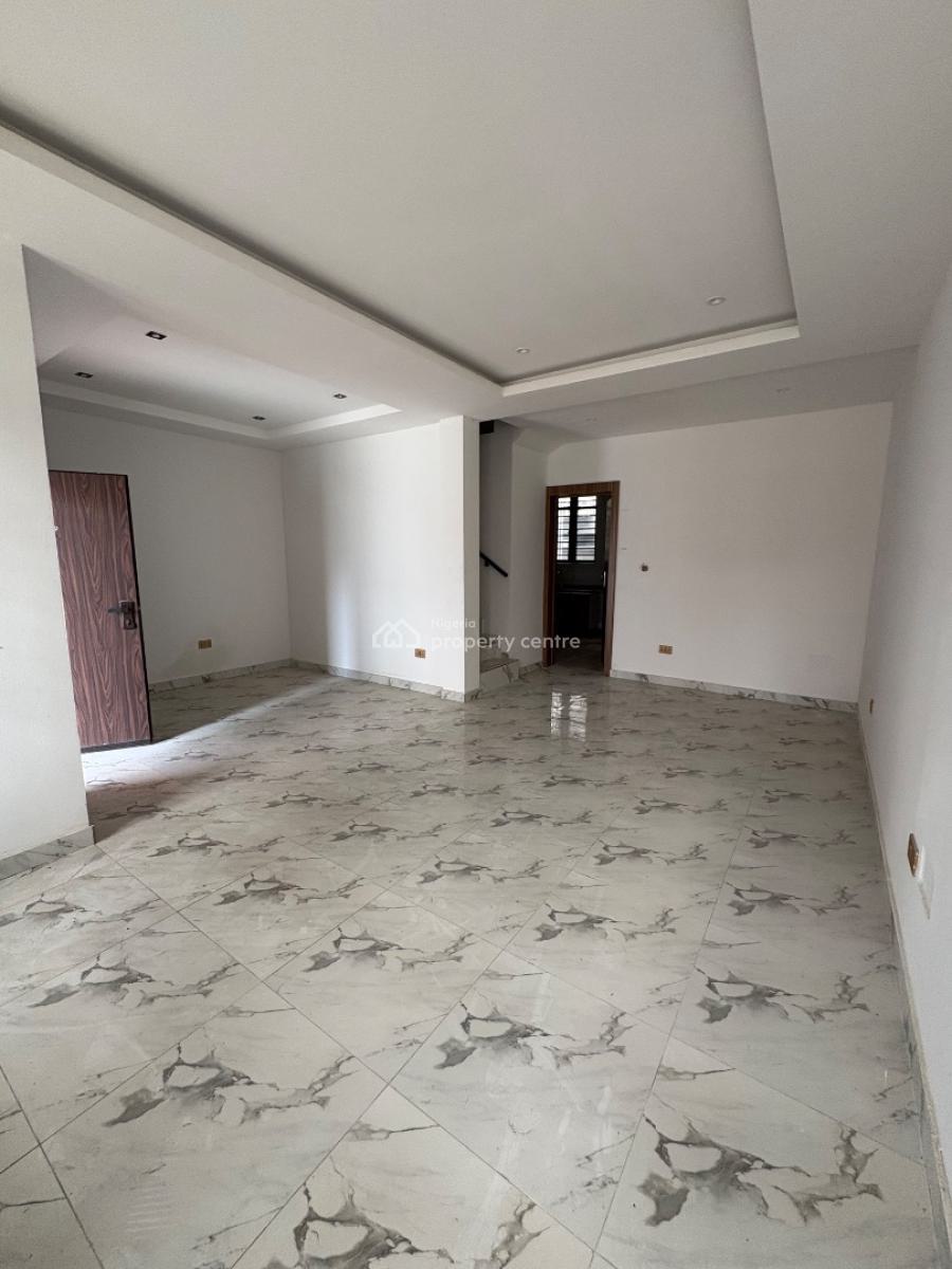 4bedroom Terrace Duplex with Bq, Ikate Axis, Ikota, Lekki, Lagos, Semi-detached Duplex for Sale