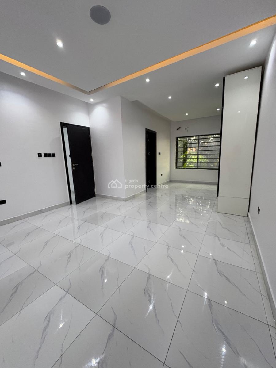 2bedroom and 3bedroom Apartment, Lekki Phase 1 Axis, Lekki, Lagos, Block of Flats for Sale