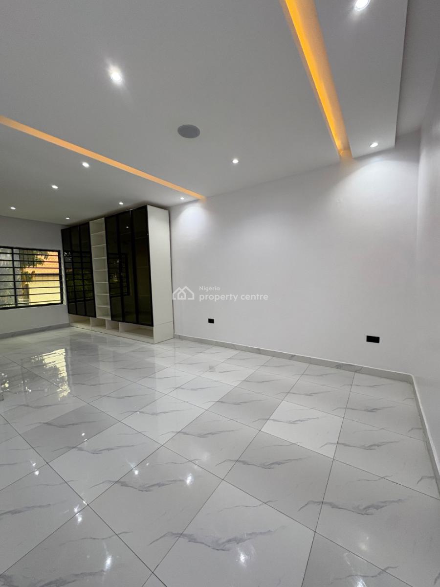 2bedroom and 3bedroom Apartment, Lekki Phase 1 Axis, Lekki, Lagos, Block of Flats for Sale