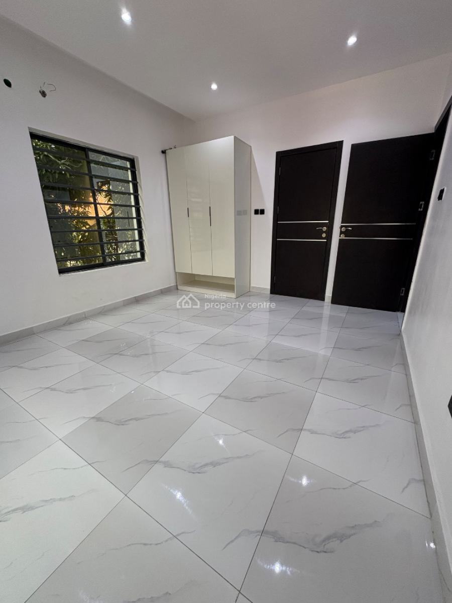2bedroom and 3bedroom Apartment, Lekki Phase 1 Axis, Lekki, Lagos, Block of Flats for Sale