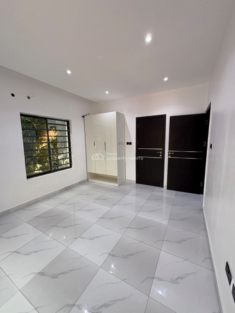 2bedroom and 3bedroom Apartment, Lekki Phase 1 Axis, Lekki, Lagos, Block of Flats for Sale