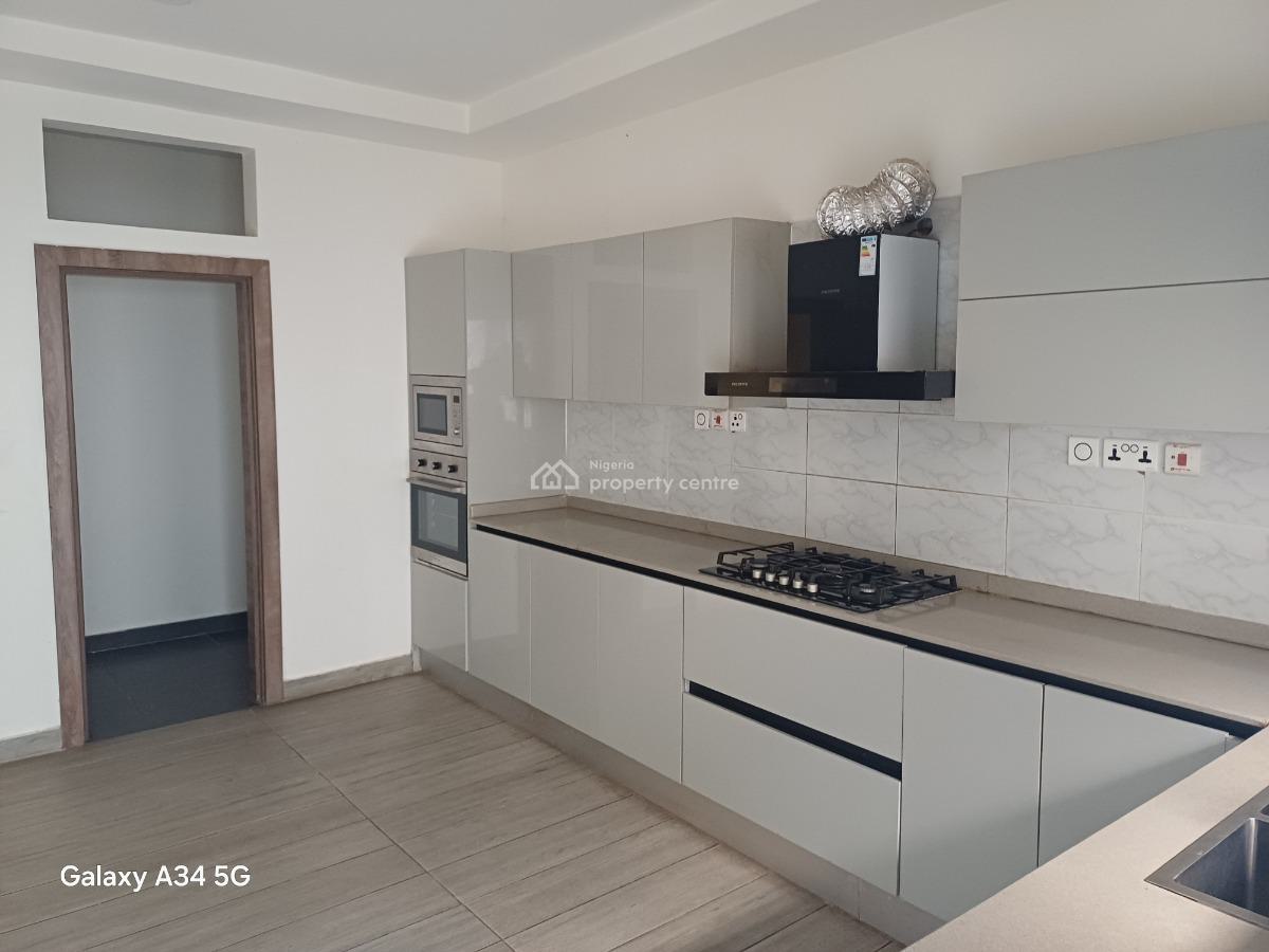 3 Bedrooms Flat with 1 Room Bq, Near Tak Continental Restaurant, Life Camp, Abuja, Flat / Apartment for Rent