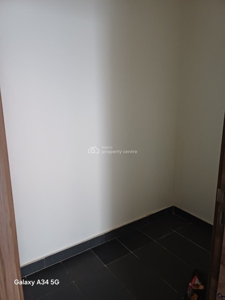 3 Bedrooms Flat with 1 Room Bq, Near Tak Continental Restaurant, Life Camp, Abuja, Flat / Apartment for Rent