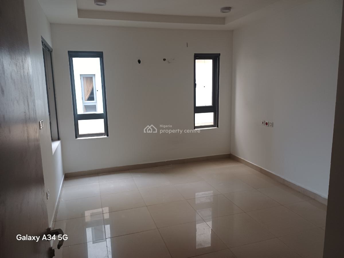 3 Bedrooms Flat with 1 Room Bq, Near Tak Continental Restaurant, Life Camp, Abuja, Flat / Apartment for Rent