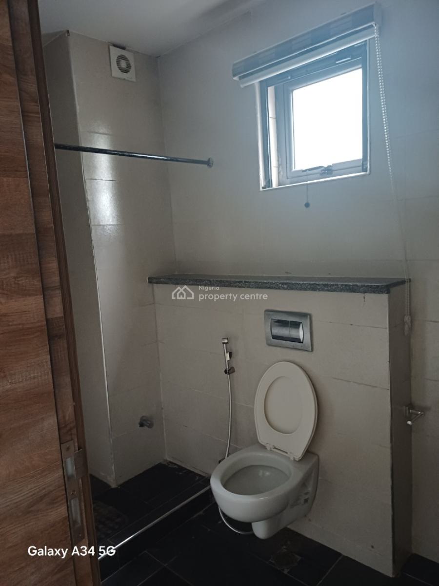3 Bedrooms Flat with 1 Room Bq, Near Tak Continental Restaurant, Life Camp, Abuja, Flat / Apartment for Rent