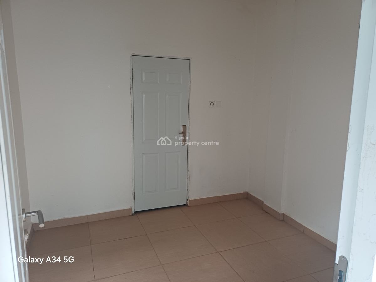 3 Bedrooms Flat with 1 Room Bq, Near Tak Continental Restaurant, Life Camp, Abuja, Flat / Apartment for Rent