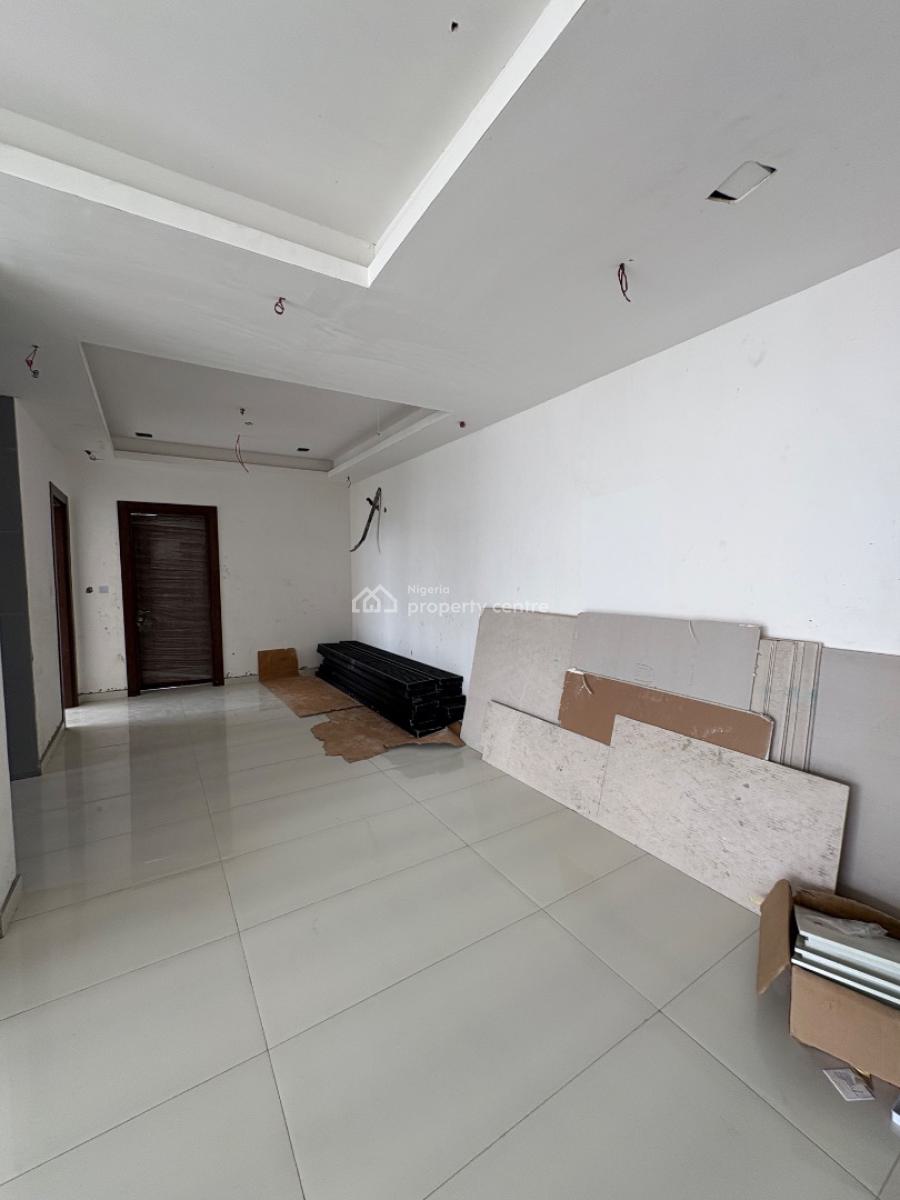 a Spacious 3bedroom /2bedroom Apartment, Ikate, Ikate, Lekki, Lagos, Block of Flats for Sale