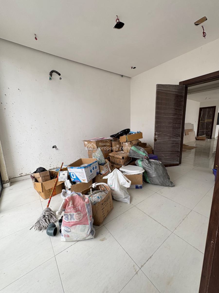 a Spacious 3bedroom /2bedroom Apartment, Ikate, Ikate, Lekki, Lagos, Block of Flats for Sale