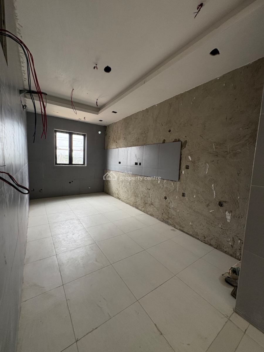 a Spacious 3bedroom /2bedroom Apartment, Ikate, Ikate, Lekki, Lagos, Block of Flats for Sale