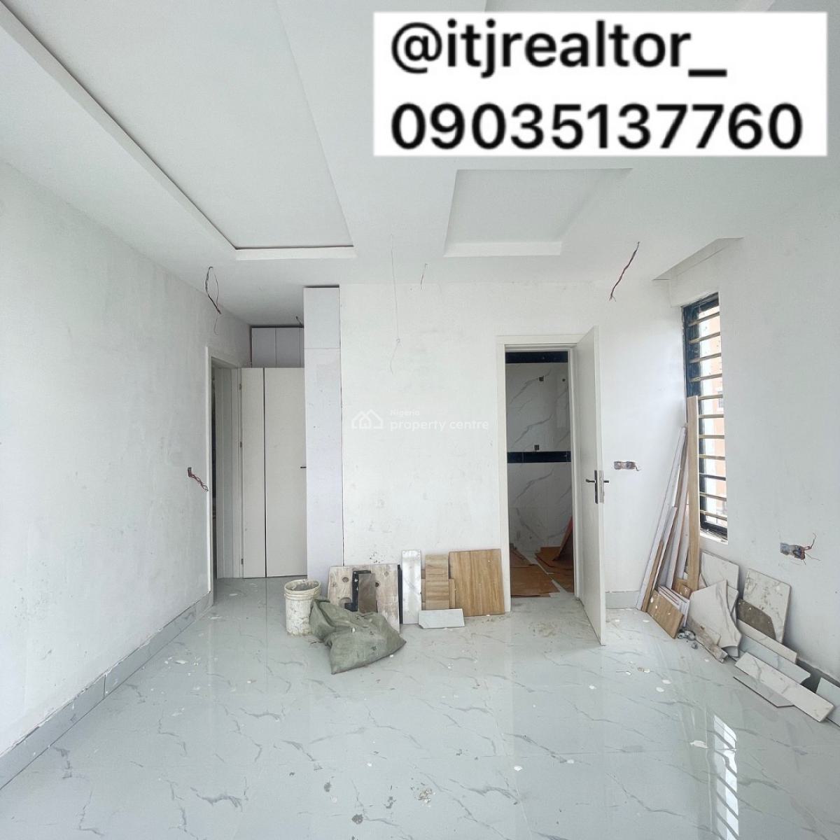 Lovely 2 Bedroom Apartment with Bq, Lekki Phase 1, Lekki Phase 1, Lekki, Lagos, Block of Flats for Sale