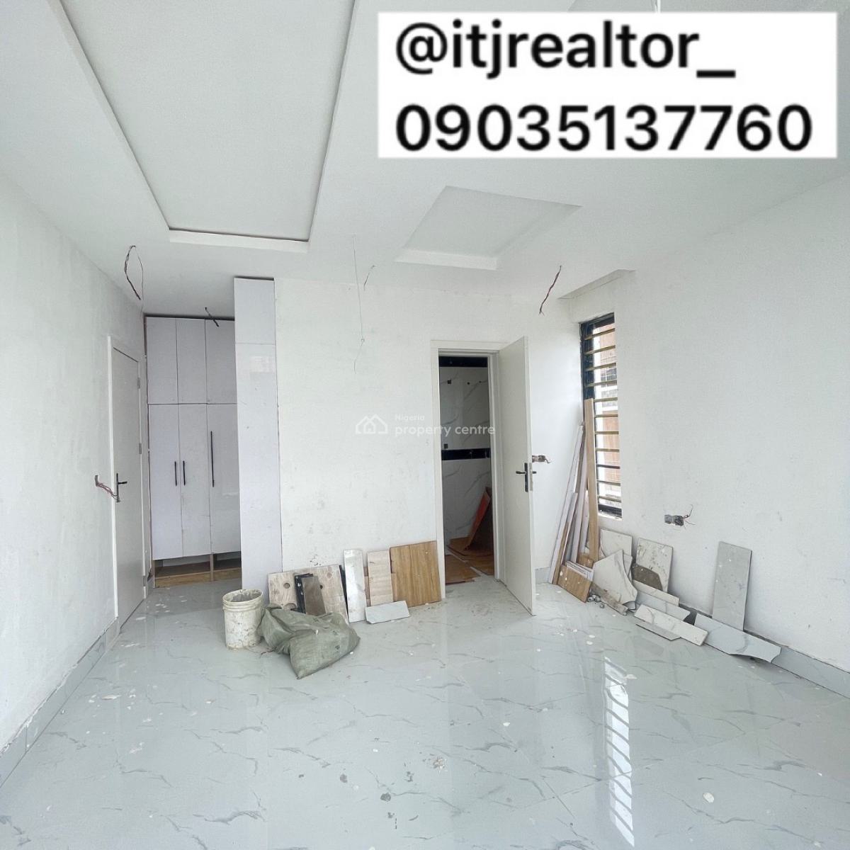 Lovely 2 Bedroom Apartment with Bq, Lekki Phase 1, Lekki Phase 1, Lekki, Lagos, Block of Flats for Sale