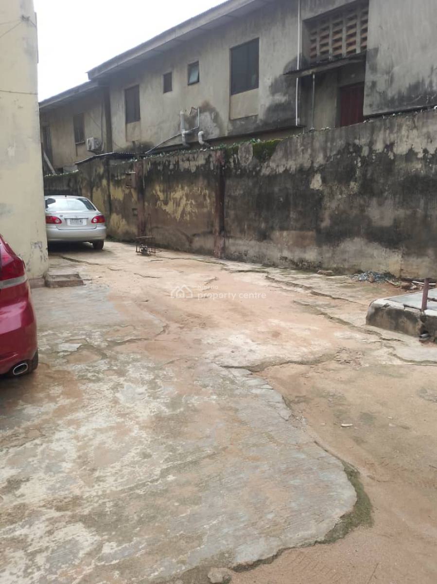 Block of Flats, Yakoyo Ogudu, Ojodu Berger, Ojodu, Lagos, Flat / Apartment for Sale
