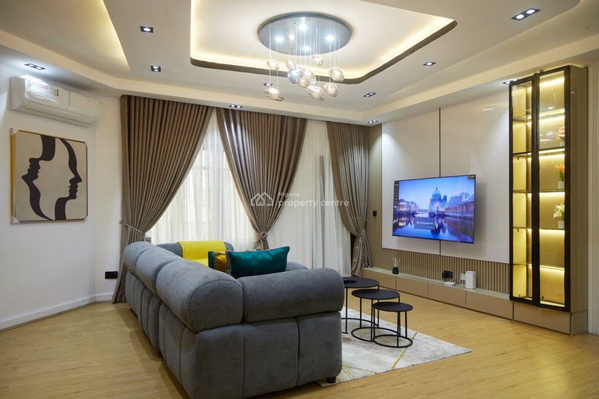 Newly Launched ️1bedroom Apartment with Swimming Pool, Snooker B, Lekki Phase 1, Lekki, Lagos, Flat / Apartment Short Let