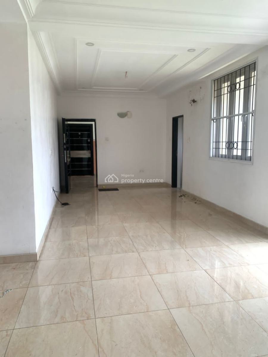 2 Bedrooms Apartment in a Secured Estate, Ikate, Lekki, Lagos, Flat / Apartment for Rent