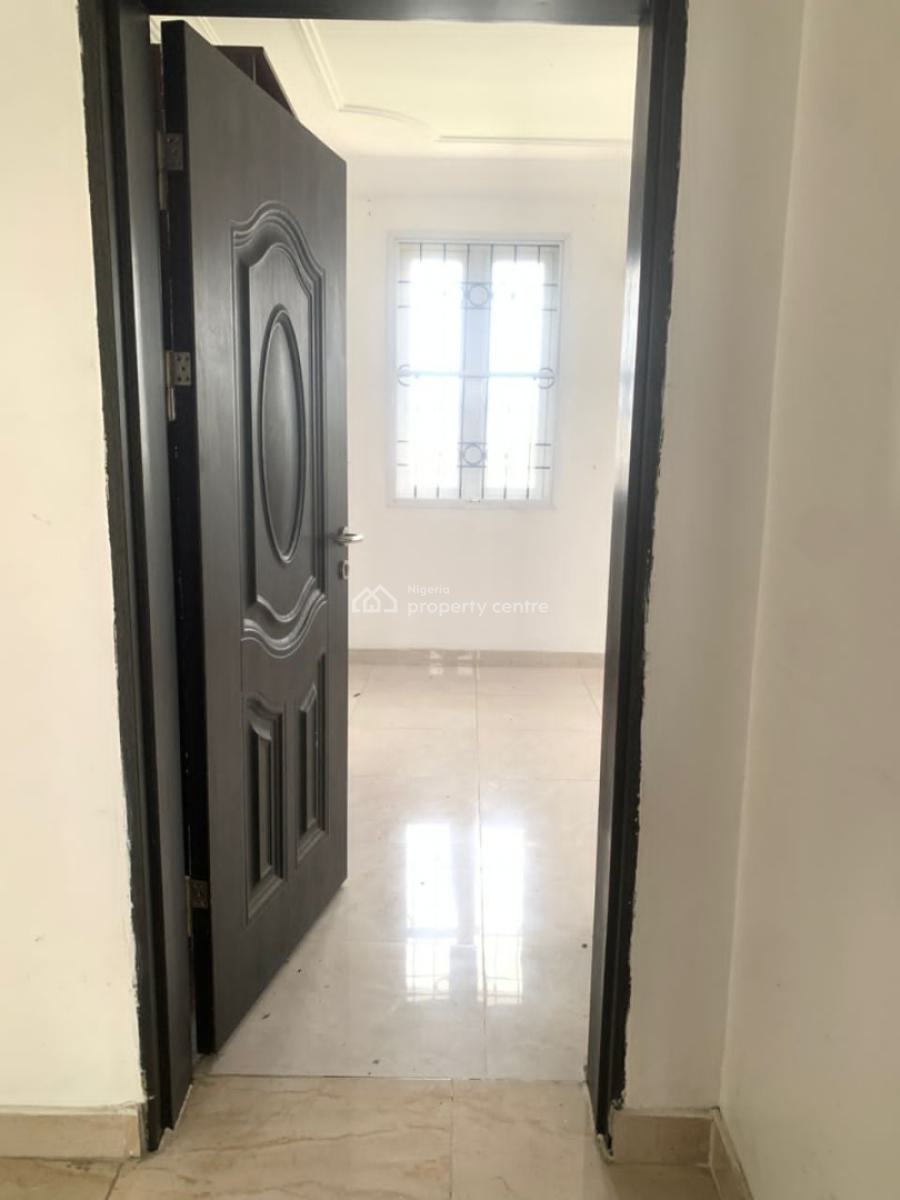 2 Bedrooms Apartment in a Secured Estate, Ikate, Lekki, Lagos, Flat / Apartment for Rent