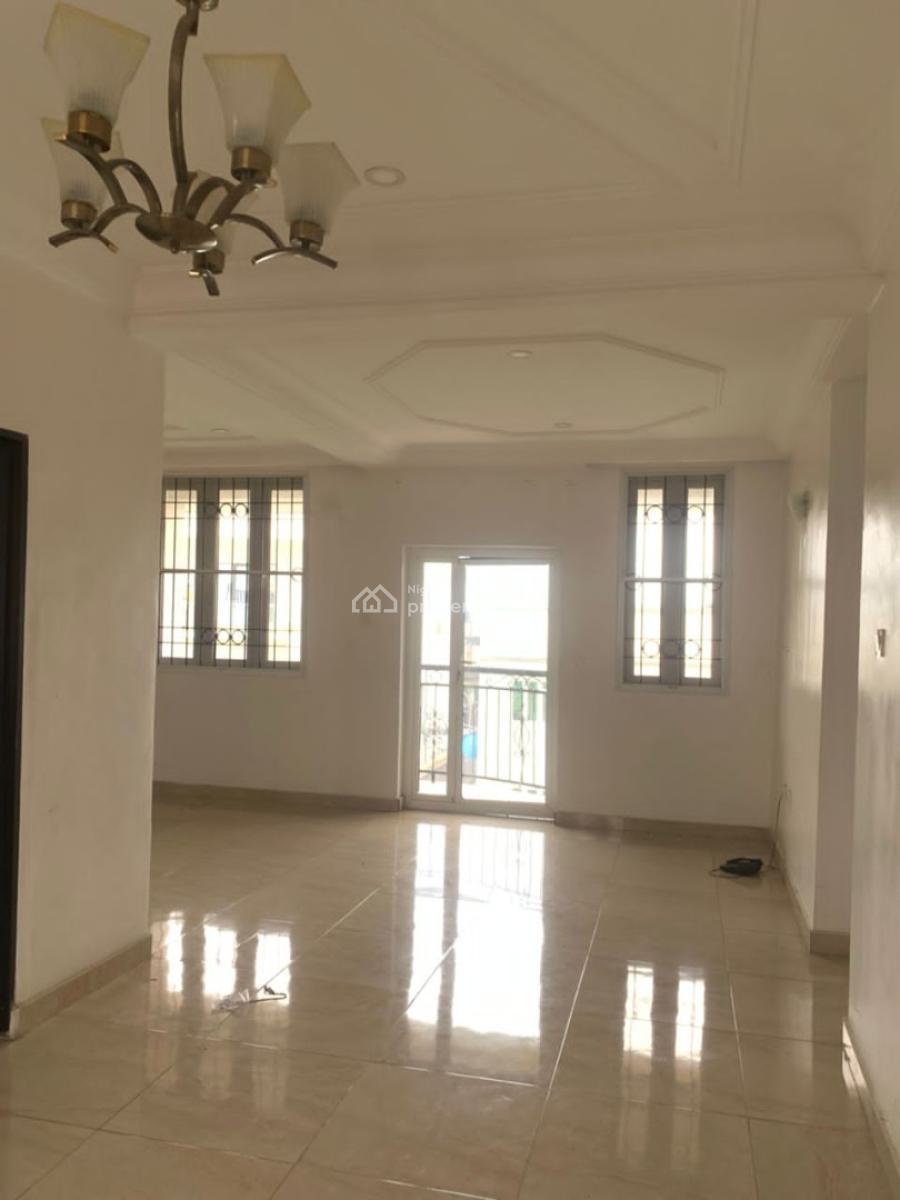 2 Bedrooms Apartment in a Secured Estate, Ikate, Lekki, Lagos, Flat / Apartment for Rent