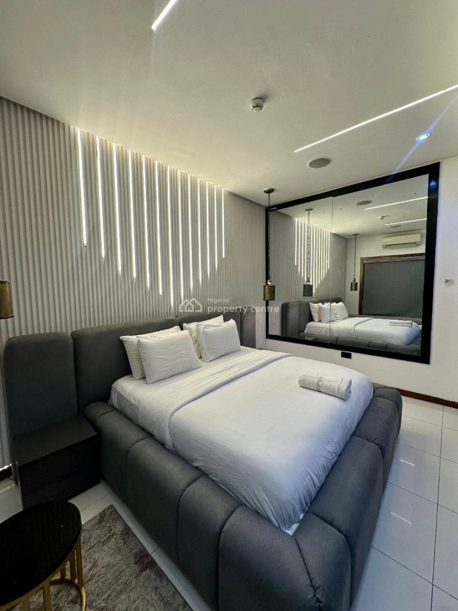 Luxury 1-bedroom Penthouse with Ps5 and Basketball Court, Lekki Phase 1, Lekki, Lagos, Flat / Apartment Short Let