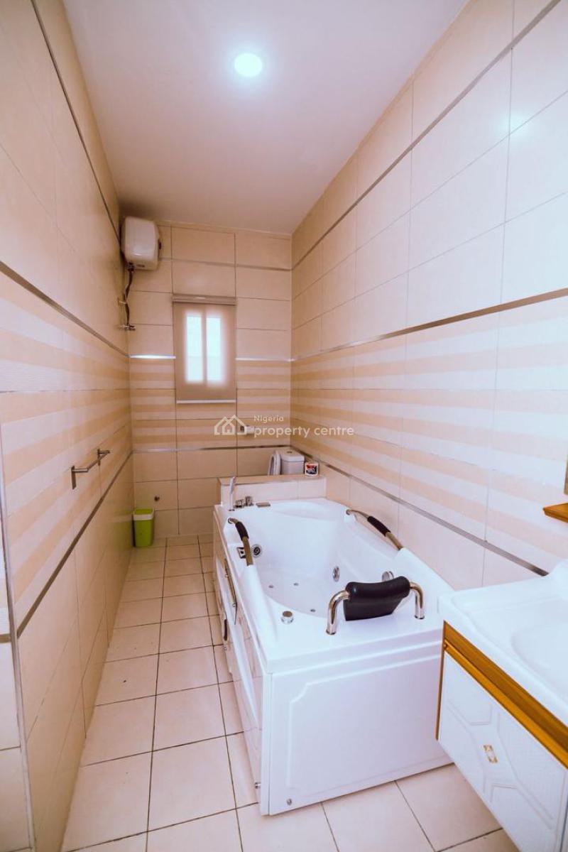 Luxury 3/4 Bedroom Apartment with Pool and Gym, Lekki Phase 1, Lekki, Lagos, Terraced Duplex Short Let