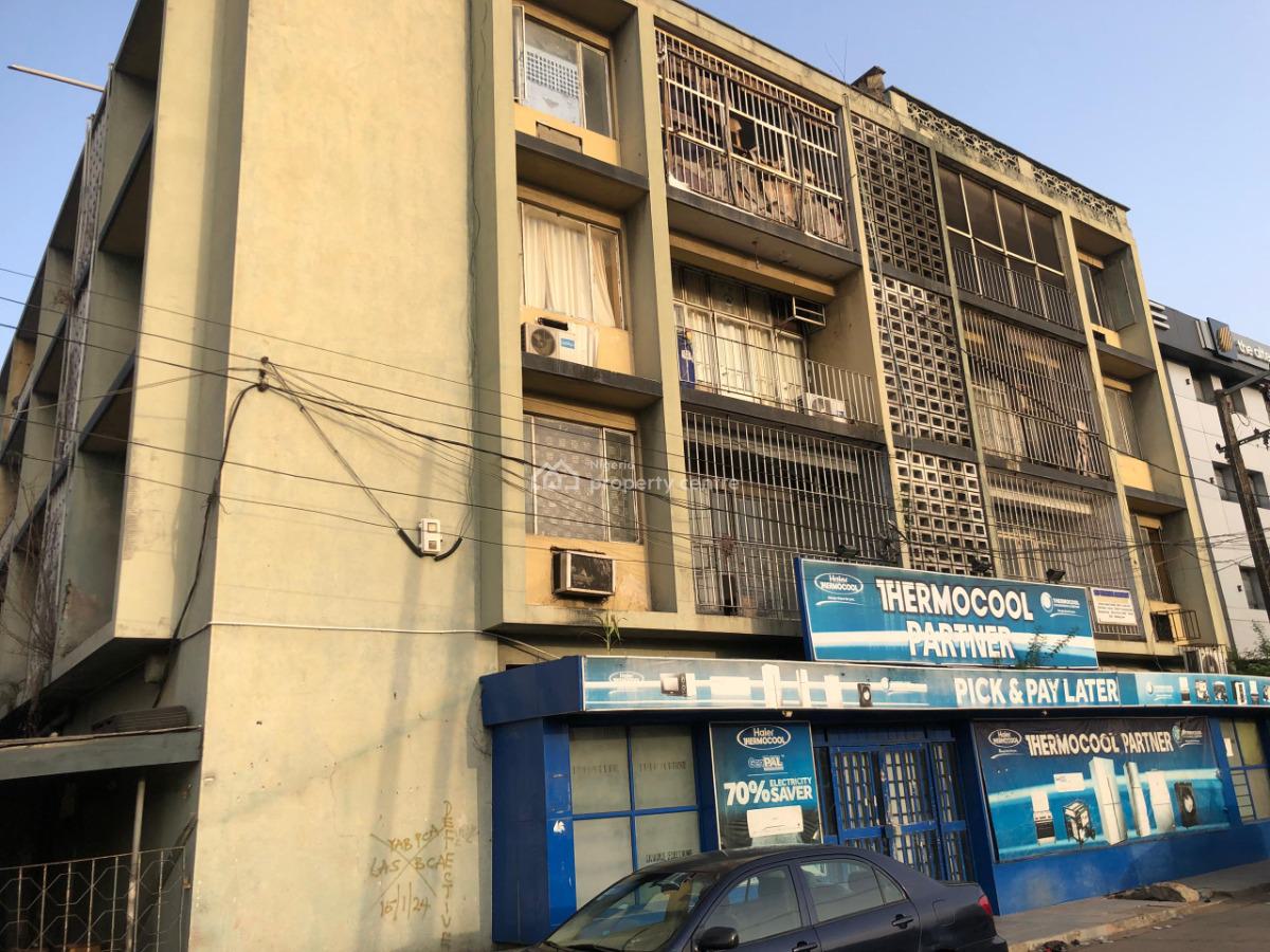 2 Bedroom Penthouse and Ground Floor Flat, Herbert Macaulay Way, Yaba , Lagos., Yaba, Lagos, Flat / Apartment for Rent