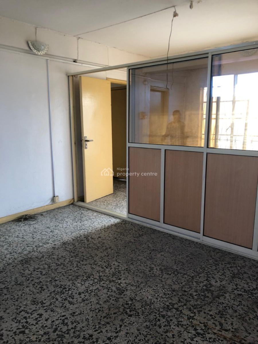 2 Bedroom Penthouse and Ground Floor Flat, Herbert Macaulay Way, Yaba , Lagos., Yaba, Lagos, Flat / Apartment for Rent