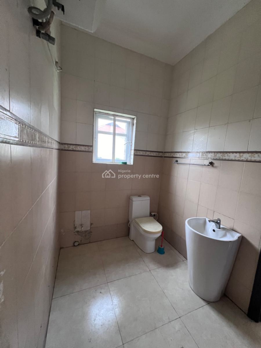 Exquisite Spacious Masters Bedroom in an a Prestigious Estate, Southernview Estate Off Conservation Road, By 2nd Toll Gate, Lekki, Lagos, Flat / Apartment for Rent
