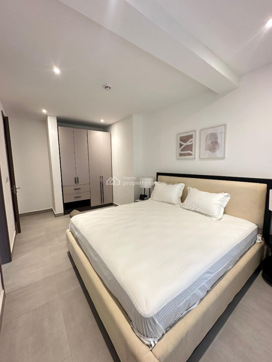 Spacious Luxury 3 Bedroom Apartment with Bq and Premium Facilities, Lekki Phase 1, Lekki, Lagos, Flat / Apartment for Sale