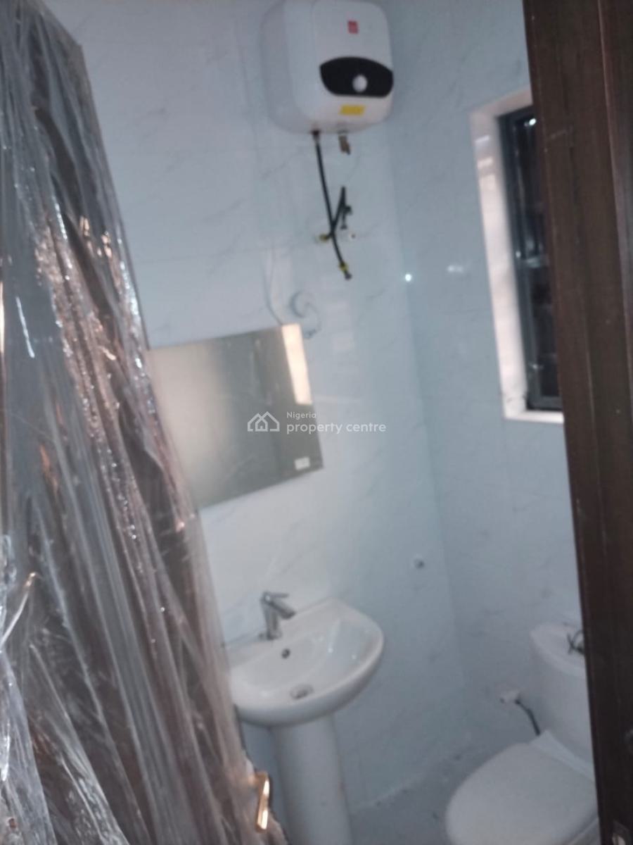 Standard Newly Built 2bed Room Flat, Shomolu, Lagos, Flat / Apartment for Rent