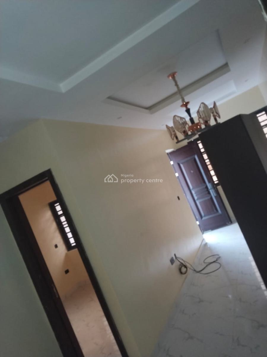 Standard Newly Built 2bed Room Flat, Shomolu, Lagos, Flat / Apartment for Rent