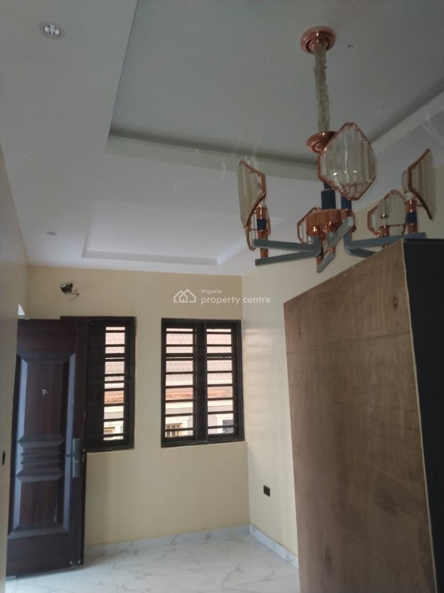 Standard Newly Built 2bed Room Flat, Shomolu, Lagos, Flat / Apartment for Rent