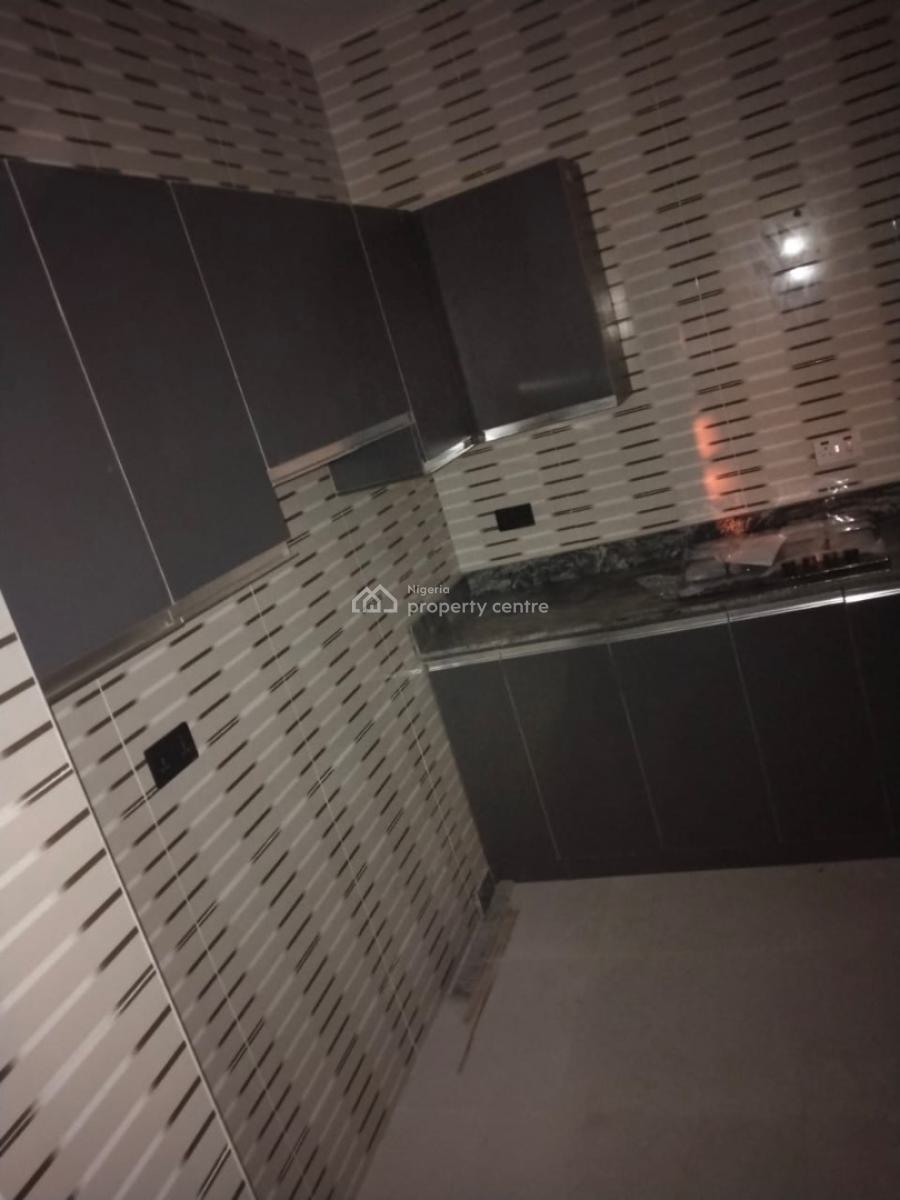 Standard Newly Built 2bed Room Flat, Shomolu, Lagos, Flat / Apartment for Rent