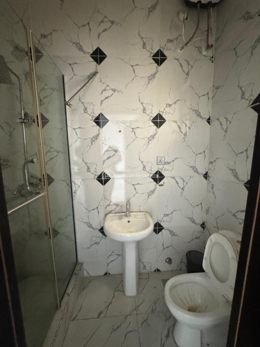Spacious Room to Shared Kitchen Only, Royal Pine Estate Orchid Road, Lekki, Lagos, Self Contain (single Rooms) for Rent