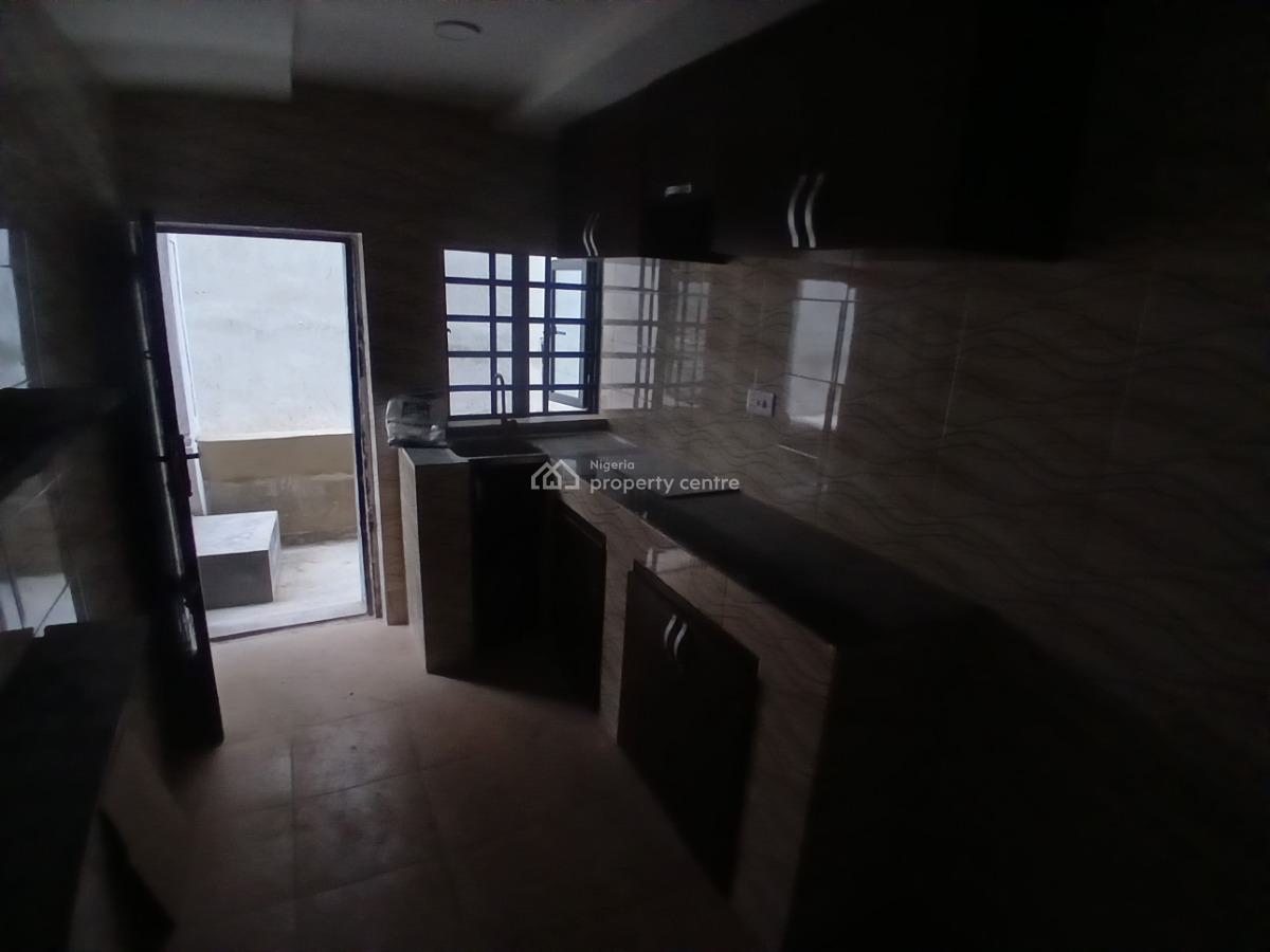 Newly Built 3bedroom Flat, Alexander, Oluyole Extension, Ibadan, Oyo, Flat / Apartment for Rent