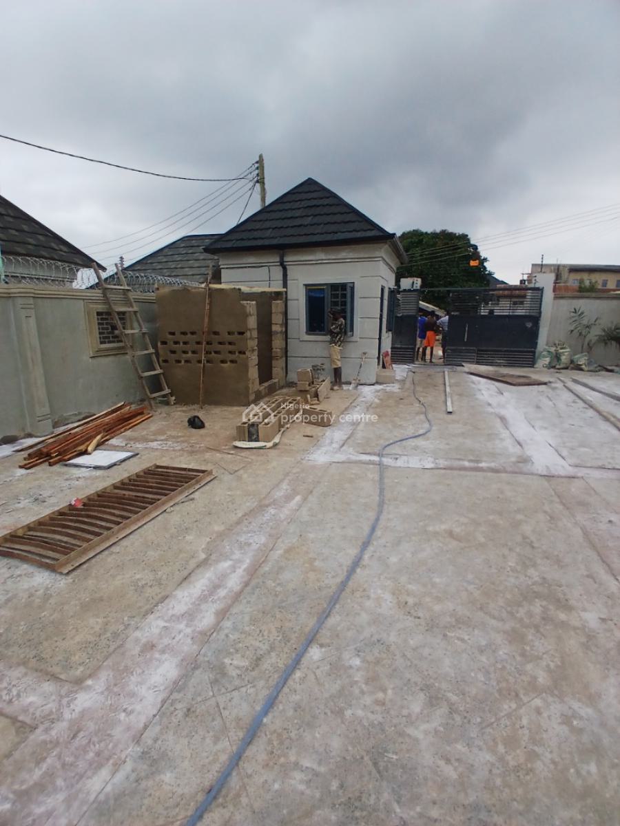 Newly Built 3bedroom Flat, Alexander, Oluyole Extension, Ibadan, Oyo, Flat / Apartment for Rent