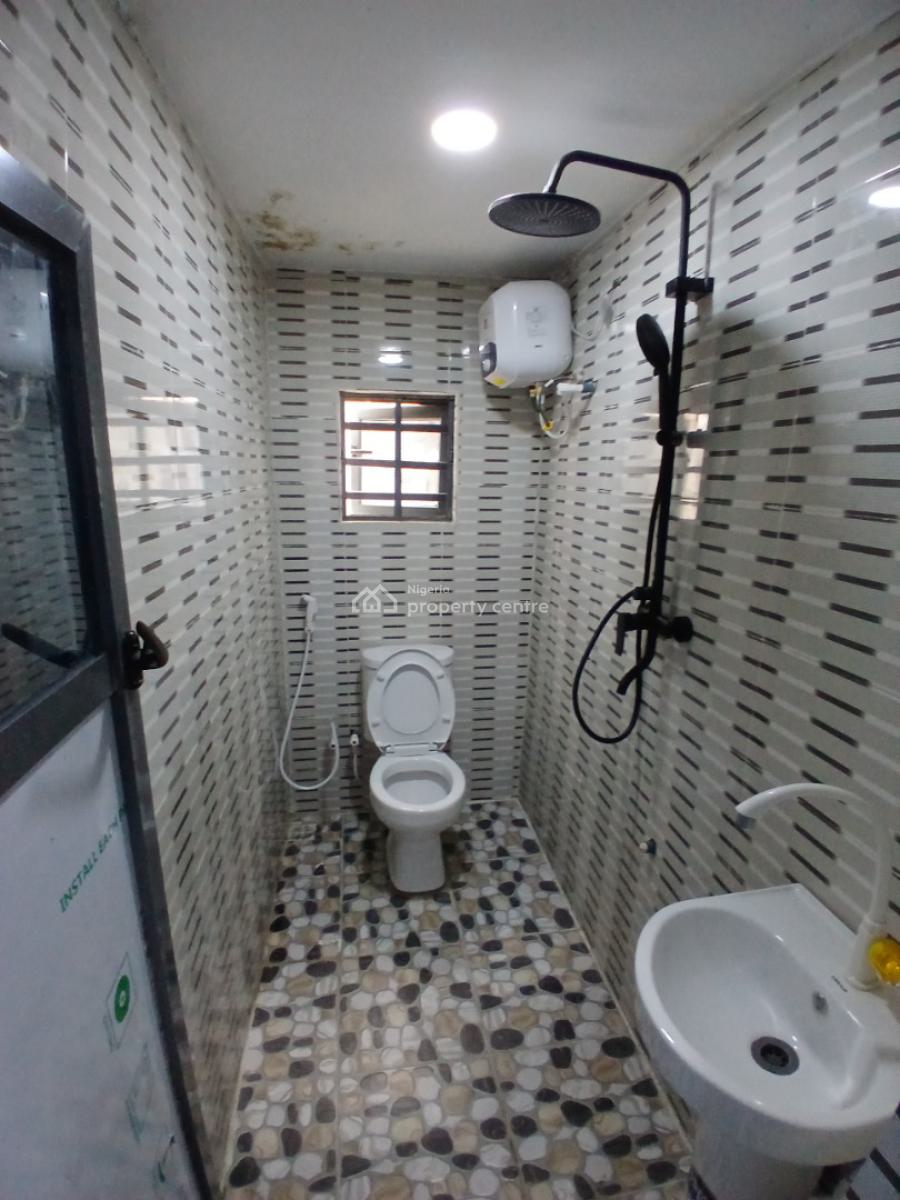 Newly Built 3 Bedroom Flat, Alexander, Oluyole Extension, Ibadan, Oyo, Flat / Apartment for Rent