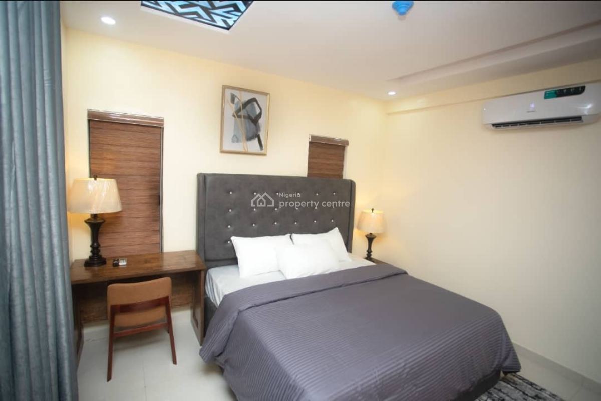 Newly 3 Bedrom Flat +bq + Elevator (upstairs), Lovely Environment @ Alagomeji Area, Yaba, Alagomeji, Yaba, Lagos, Flat / Apartment for Sale