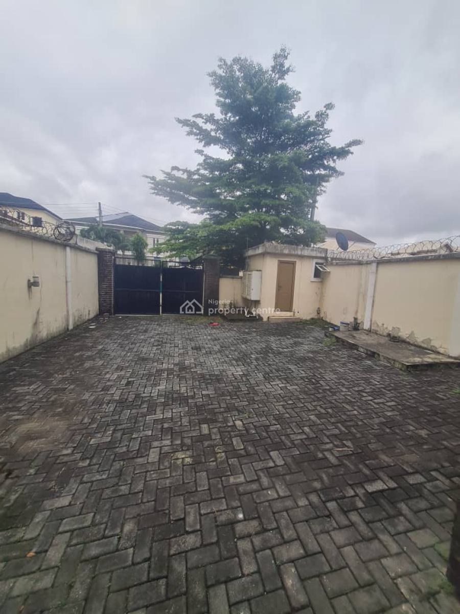 5 Bedroom Semi Detached Duplex House with a Room Bq, Idado Estate, Idado , Lekki Lagos, Idado, Lekki, Lagos, Semi-detached Duplex for Rent