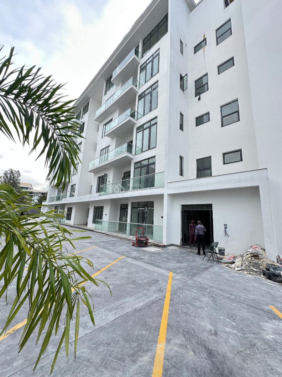 Exquisitely Designed 4 Bedroom Maisonette with Pool, Elevator, Banana Island, Ikoyi, Lagos, House for Sale