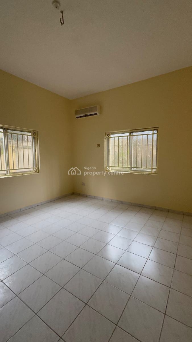 Standard 2 Bedrooms Flat with Ac in Nice Neighborhood, Akintola Road, Area 2, Garki, Abuja, Flat / Apartment for Rent