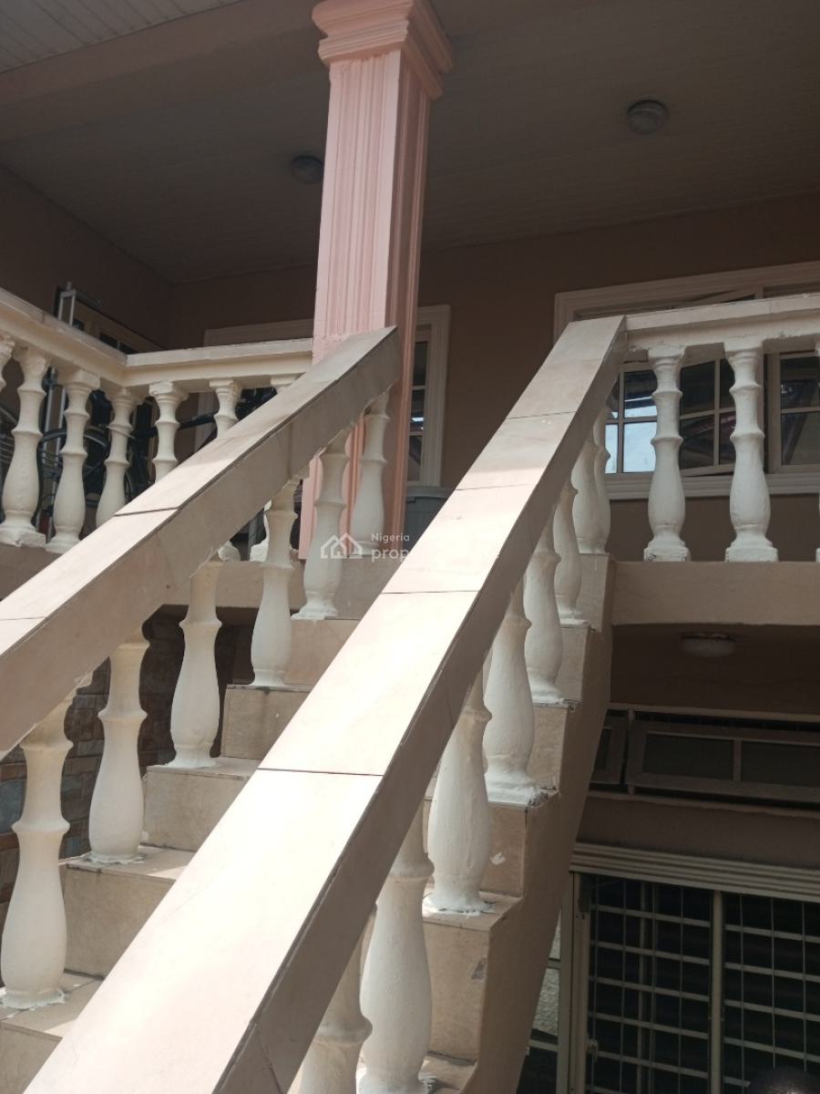 Good 3 Bedrooms Flat, Upstairs in a Call-in Estate, Agungi, Lekki, Lagos, Flat / Apartment for Rent