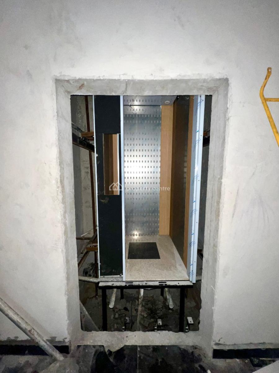 Eloquent 4 Bedroom Penthouse with a  Gym,pool,elevator, Ikate, Lekki, Lagos, Flat / Apartment for Sale
