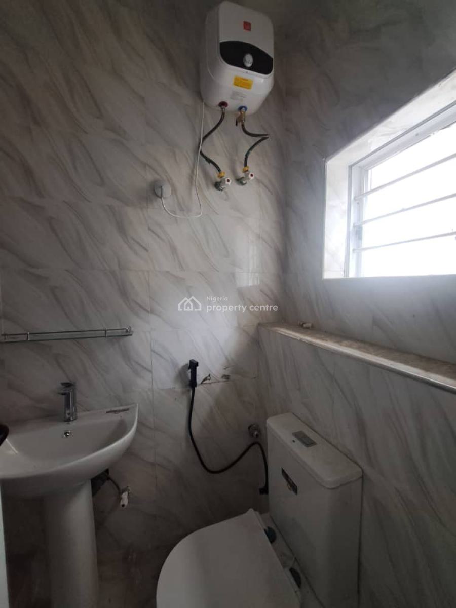 Luxury 2 Bedroom Flat, Behind Blenco Supermarket, Ilasan, Lekki, Lagos, Flat / Apartment for Rent