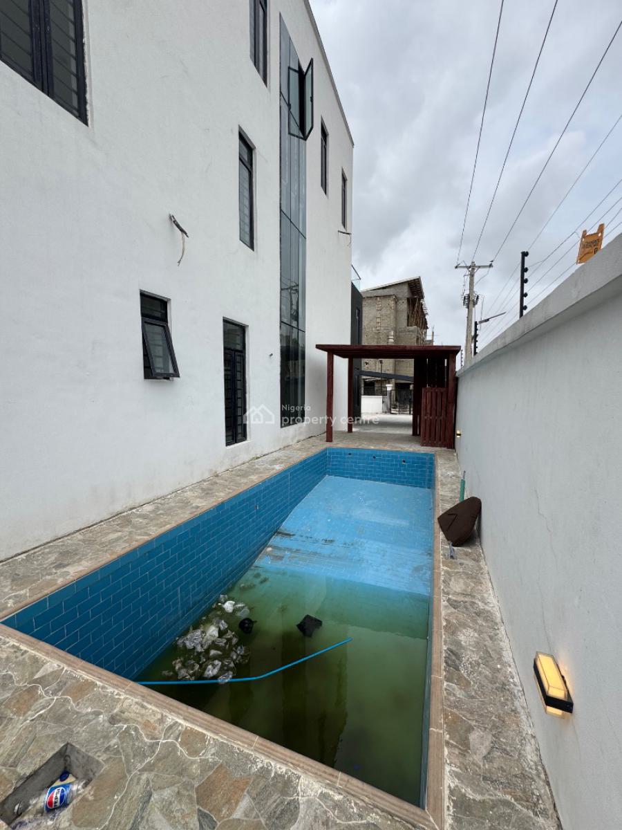 Exclusive 5-bedroom Duplex in Lekki Phase 1, Smart Home, Pool,gym, Features a Rooftop Terrace, Massive Compound Space, Lekki Phase 1, Lekki, Lagos, Detached Duplex for Sale