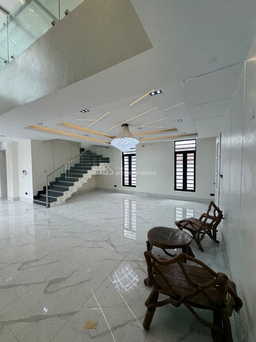 Exclusive 5-bedroom Duplex in Lekki Phase 1, Smart Home, Pool,gym, Features a Rooftop Terrace, Massive Compound Space, Lekki Phase 1, Lekki, Lagos, Detached Duplex for Sale