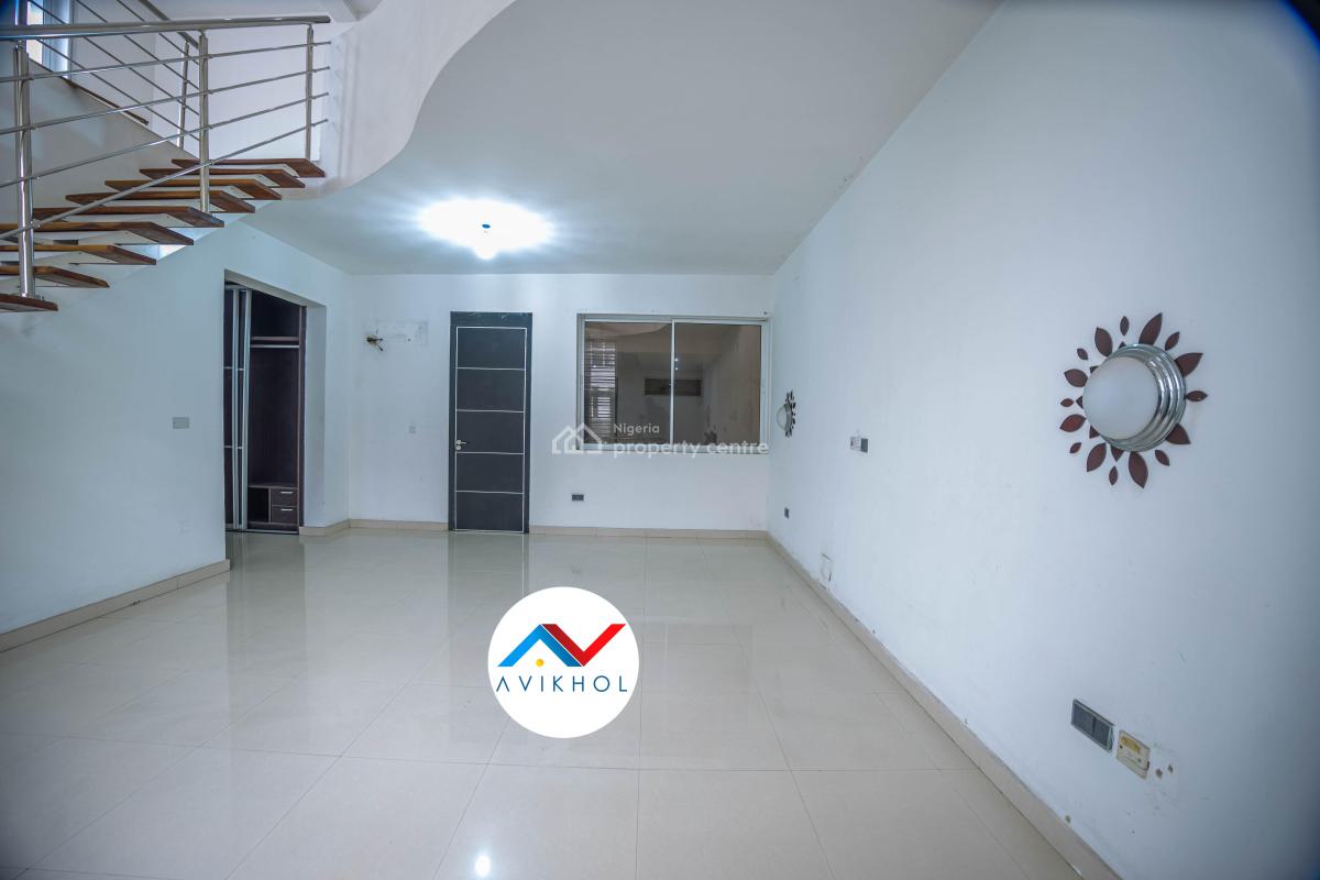 Massive Fully Serviced 4 Bedroom Semi-detached Duplex with Bq, Osapa, Lekki, Lagos, Semi-detached Duplex for Sale