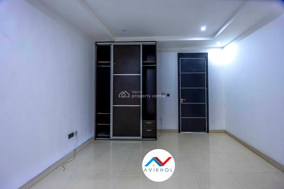 Massive Fully Serviced 4 Bedroom Semi-detached Duplex with Bq, Osapa, Lekki, Lagos, Semi-detached Duplex for Sale