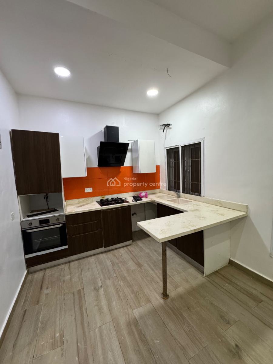 𝐖𝐄𝐋𝐋 𝐌𝐀𝐈𝐍𝐓𝐀𝐈𝐍𝐄𝐃 𝐌𝐈𝐍𝐈 𝐅𝐋𝐀𝐓 𝐀𝐏𝐀𝐑𝐓𝐌𝐄𝐍𝐓, Lekki Phase 1, Lekki Phase 1, Lekki, Lagos, Mini Flat (room and Parlour) for Rent