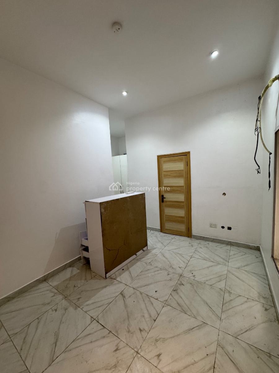 𝐖𝐄𝐋𝐋 𝐌𝐀𝐈𝐍𝐓𝐀𝐈𝐍𝐄𝐃 𝐌𝐈𝐍𝐈 𝐅𝐋𝐀𝐓 𝐀𝐏𝐀𝐑𝐓𝐌𝐄𝐍𝐓, Lekki Phase 1, Lekki Phase 1, Lekki, Lagos, Mini Flat (room and Parlour) for Rent