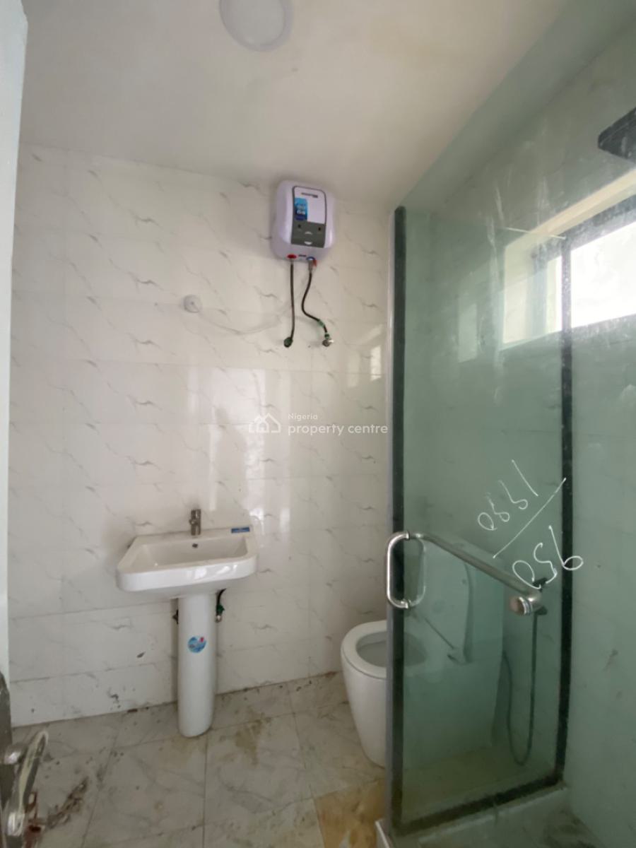 an Executive Three Bedroom Duplex, Harris Estate By General Paint Besides Abraham Adesanya Ajah, Lekki, Lagos, Terraced Duplex for Rent