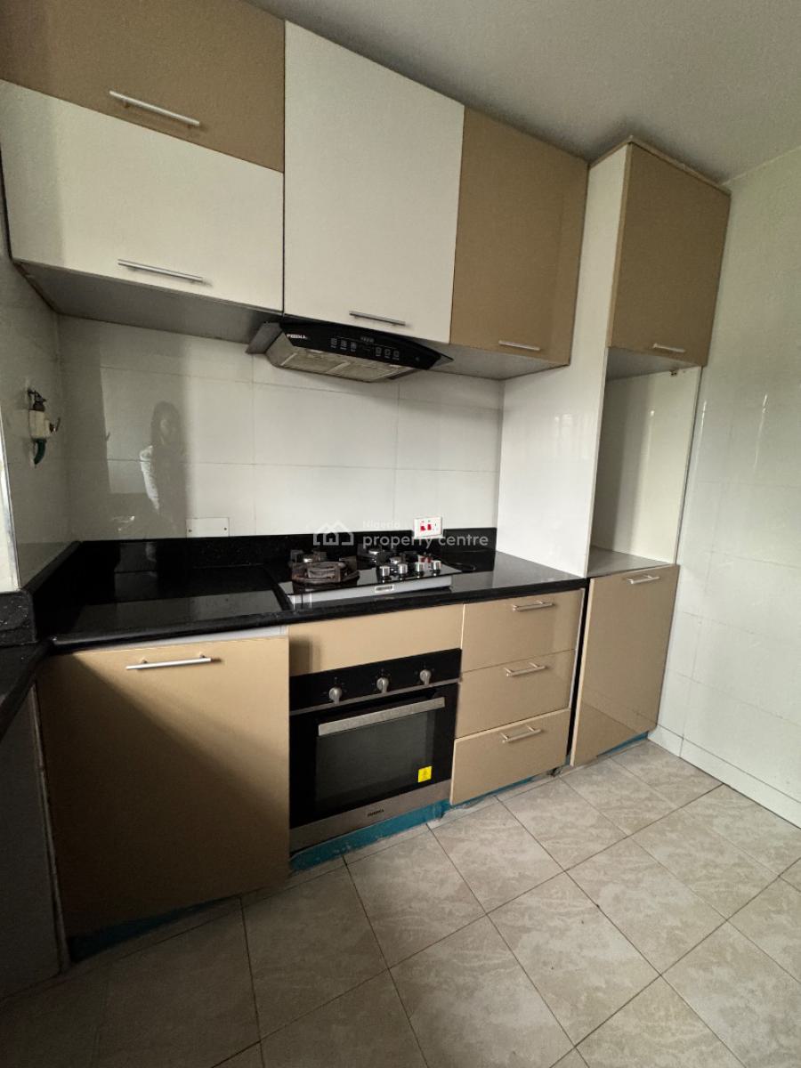 Fully Serviced 3 Bed Apartment in an Estate, Lekki Phase 1, Lekki, Lagos, Flat / Apartment for Rent